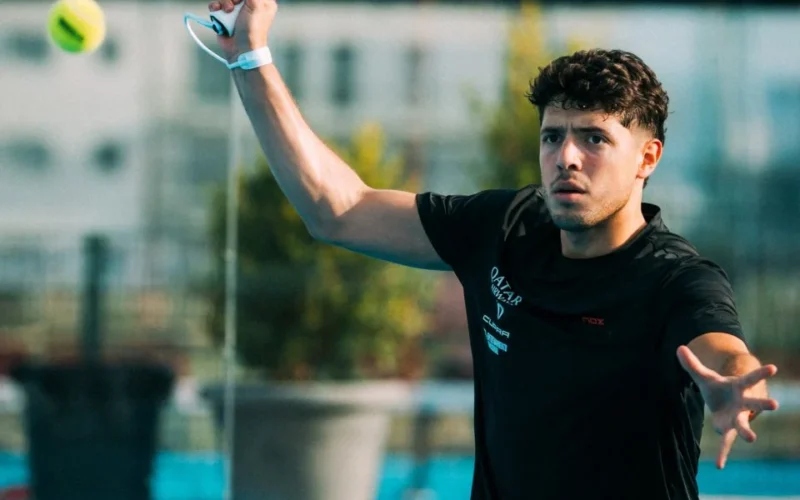 Tapia med AT10 Nox padel bat